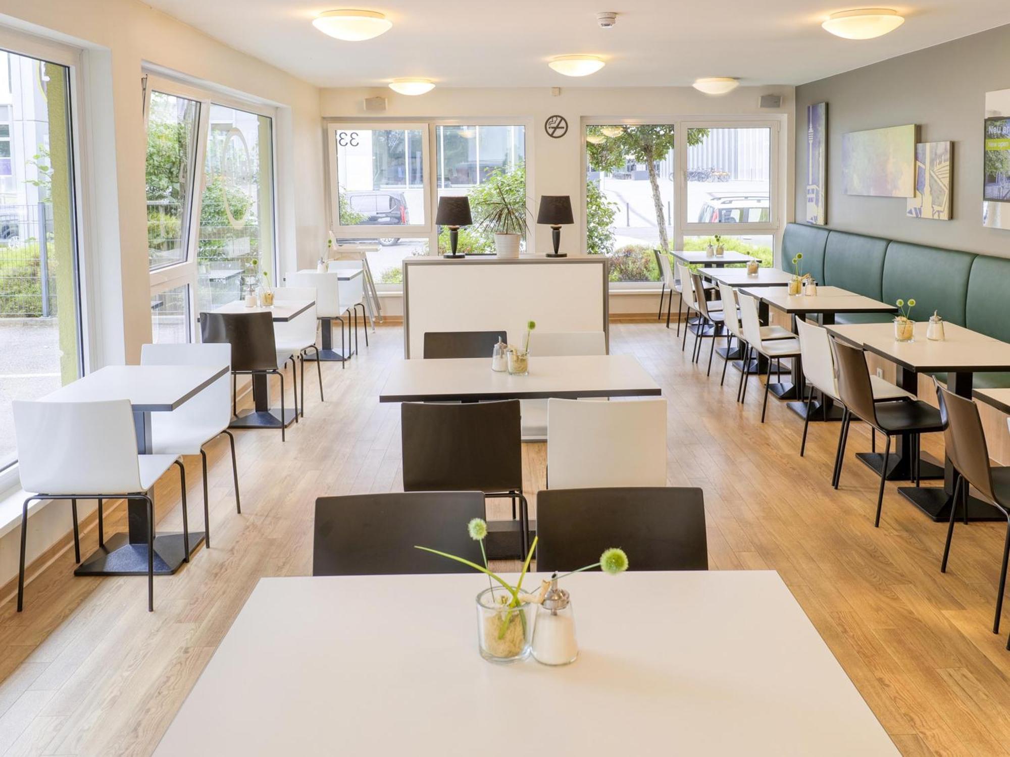 B&B Hotel Stuttgart-Vaihingen מראה חיצוני תמונה