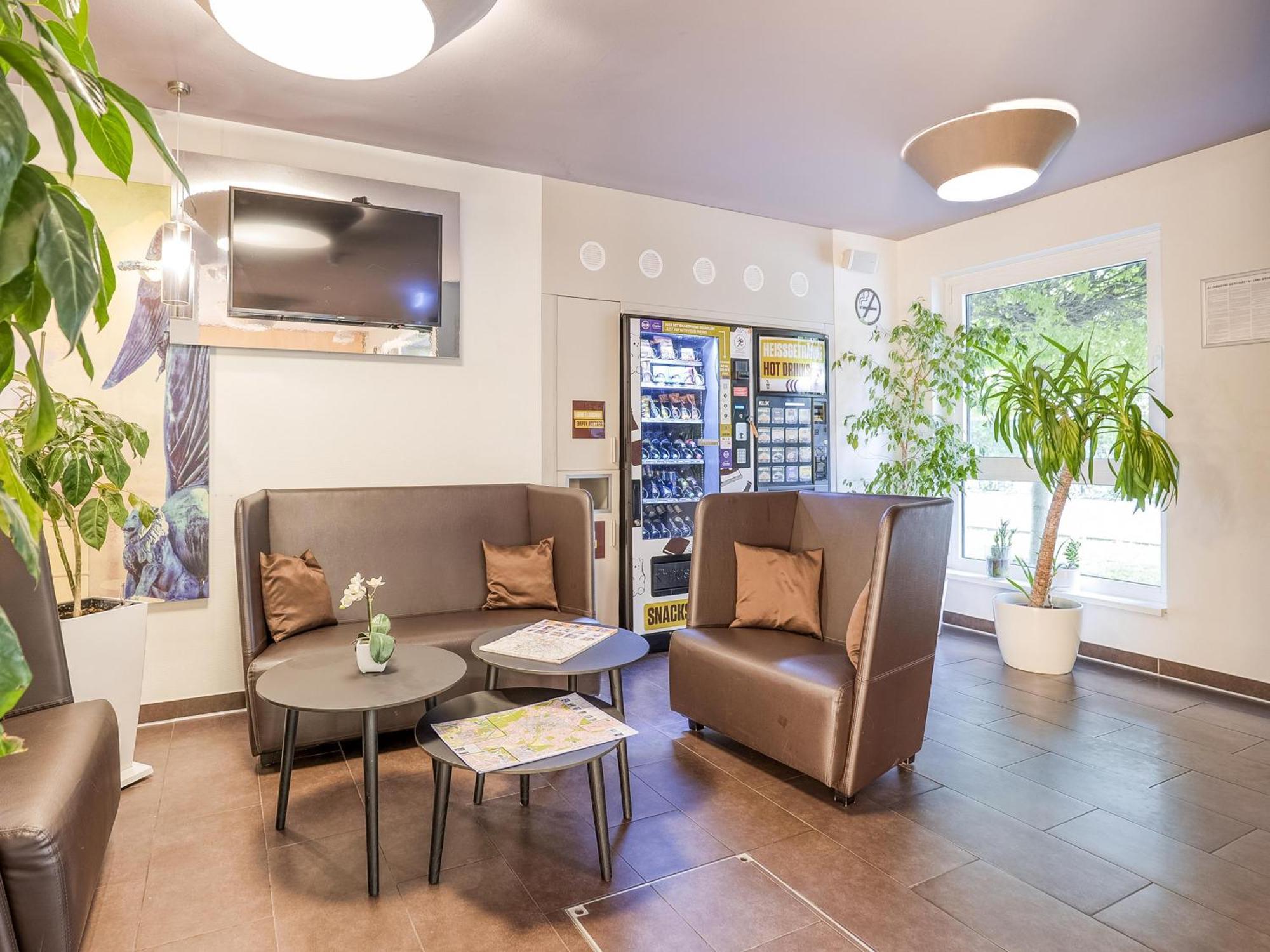 B&B Hotel Stuttgart-Vaihingen מראה חיצוני תמונה